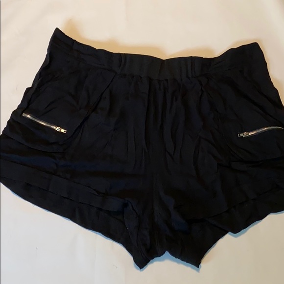 City Chic shorts - Picture 1 of 4